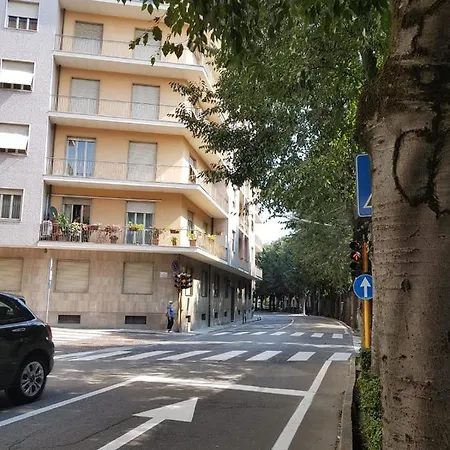 Alba Centrum Daire Alba (Piedmont)